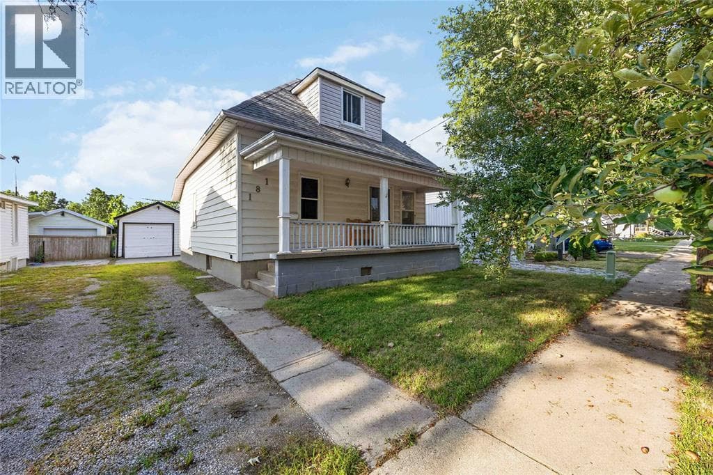 Single Family at 181 Campbell Street, Sarnia, Ontario - Photo 2 - RE/MAX Garden City Realty