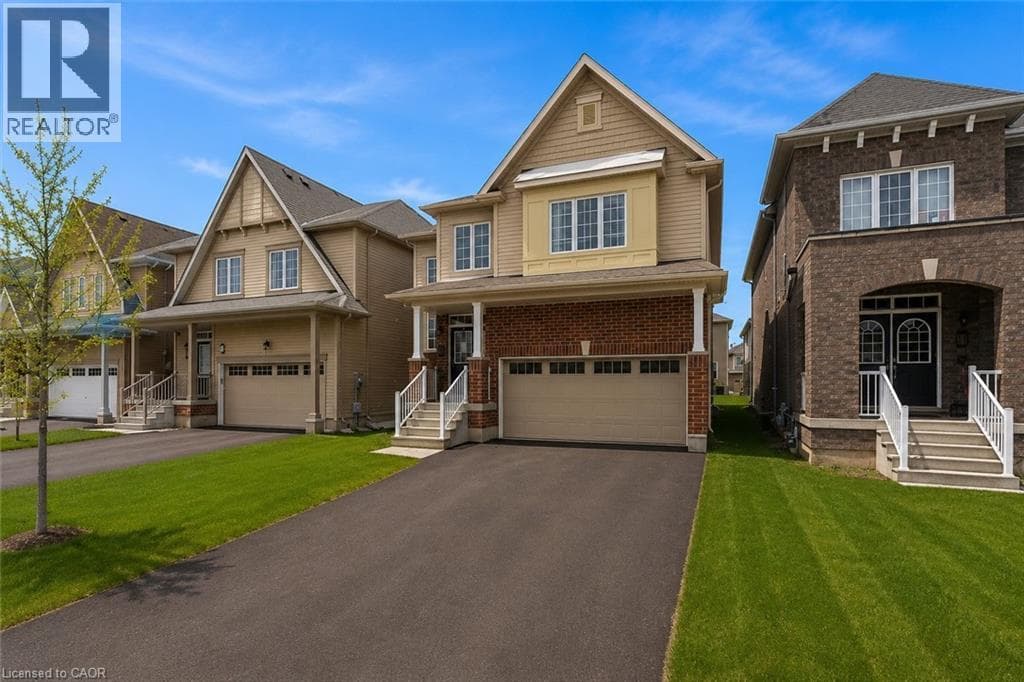 Single Family at 13 STEVEN Drive, Thorold, Ontario - Photo 2 - RE/MAX Garden City Realty