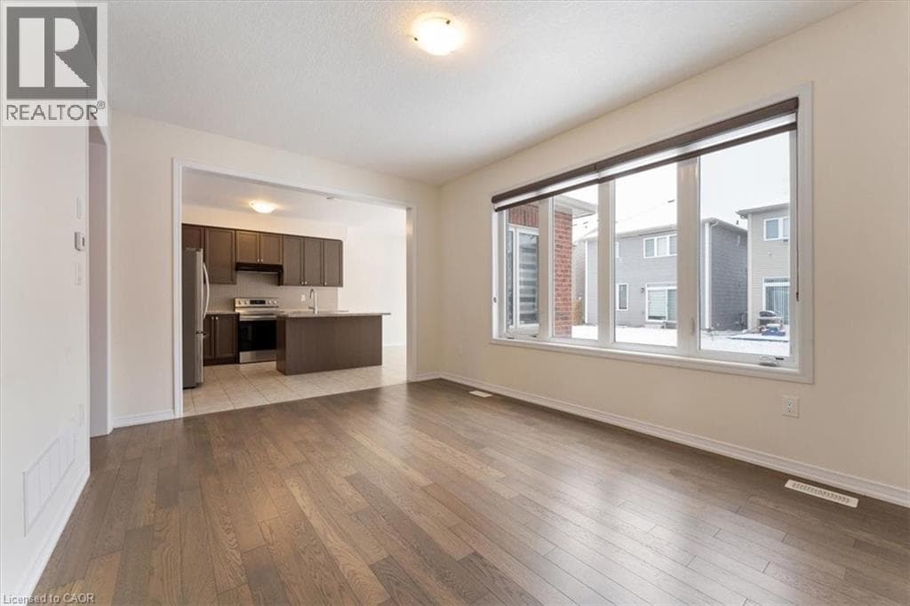 Single Family at 13 STEVEN Drive, Thorold, Ontario - Photo 10 - RE/MAX Garden City Realty