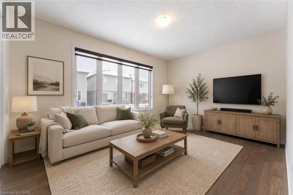 Single Family at 13 STEVEN Drive, Thorold, Ontario - Photo 7 - RE/MAX Garden City Realty