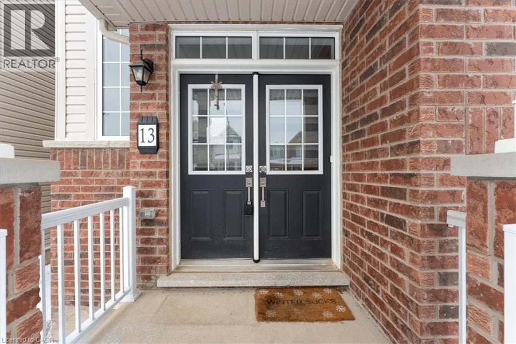 Single Family at 13 STEVEN Drive, Thorold, Ontario - Photo 5 - RE/MAX Garden City Realty
