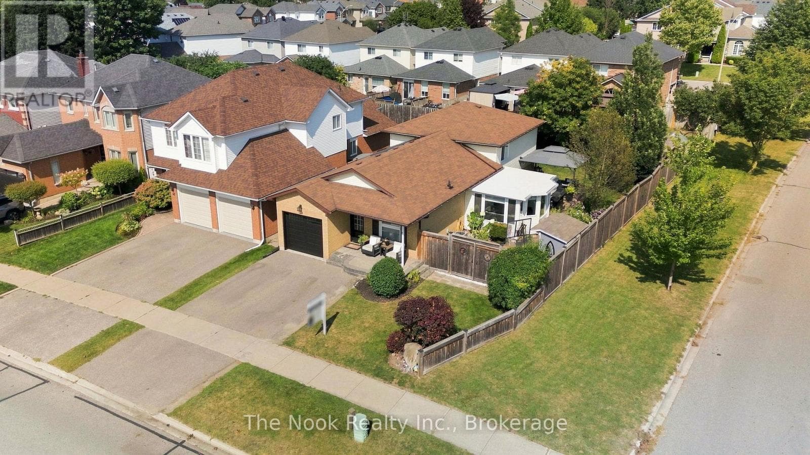 Single Family at 49 Granville Drive, Clarington (Courtice), Ontario - Photo 4 - RE/MAX Garden City Realty