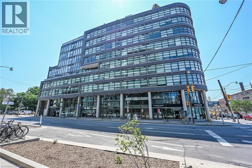 902- 1201 DUNDAS Street