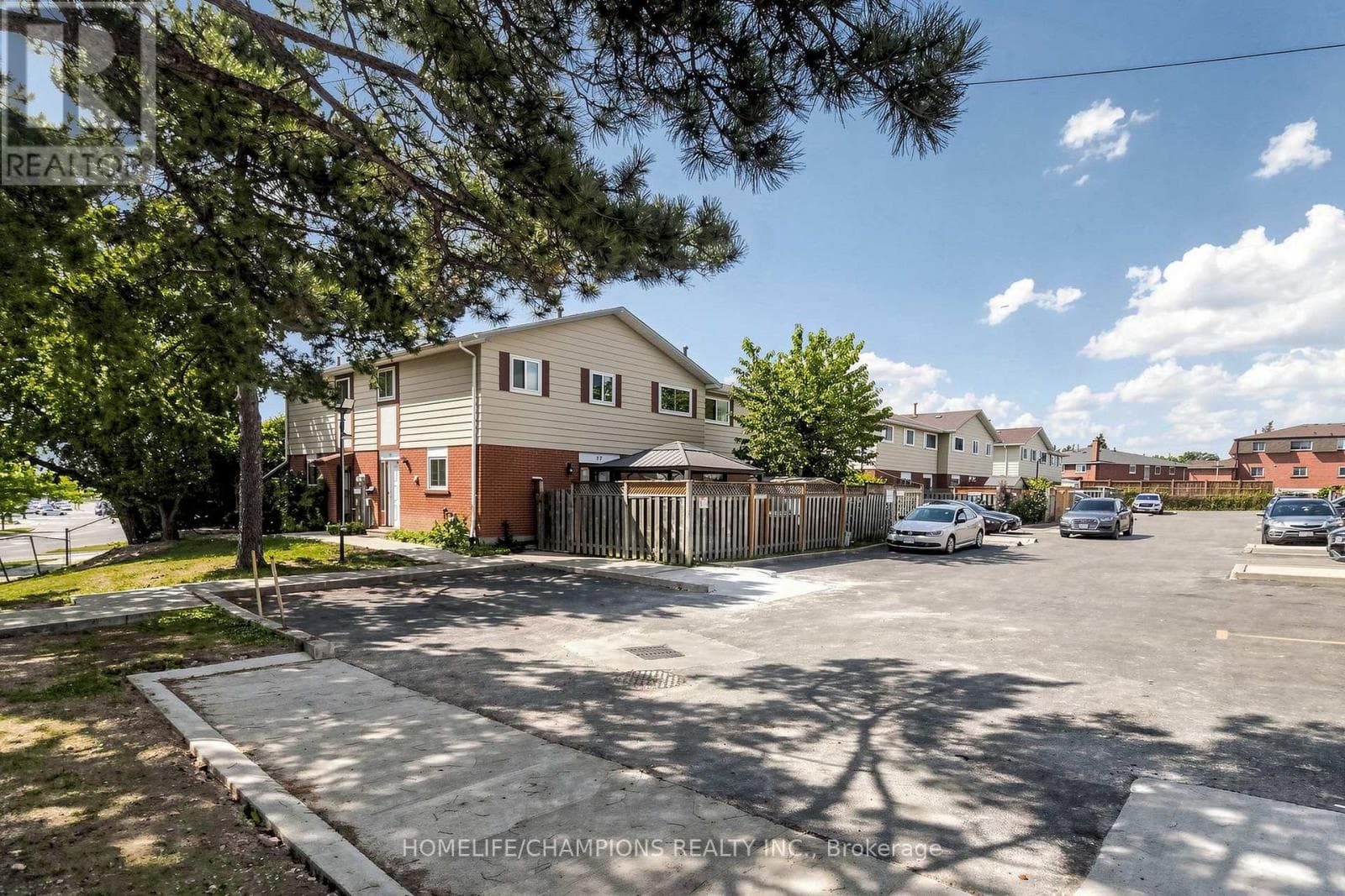 18- 18 San Vito Way