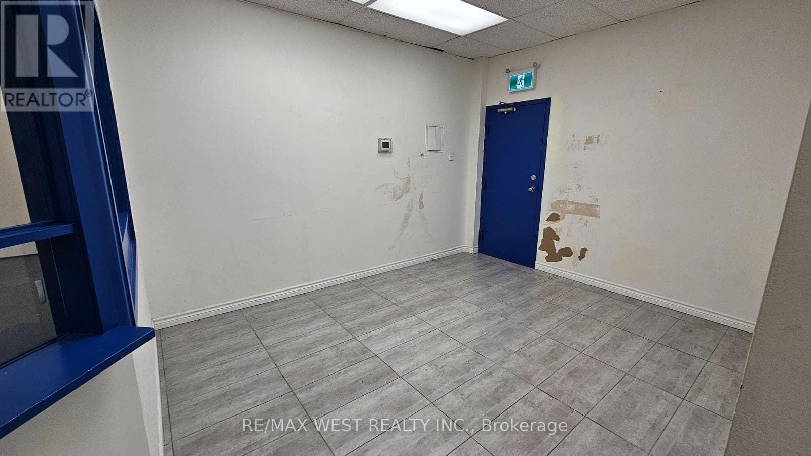 Office at 205- 174 Harwood Avenue, Ajax (South West), Ontario - Photo 3 - RE/MAX Garden City Realty