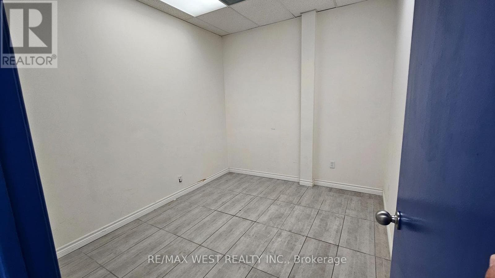 Office at 205- 174 Harwood Avenue, Ajax (South West), Ontario - Photo 5 - RE/MAX Garden City Realty