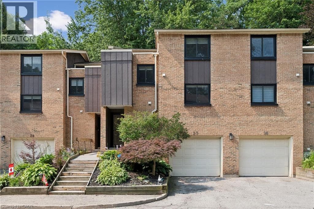27- 220 SALISBURY Avenue