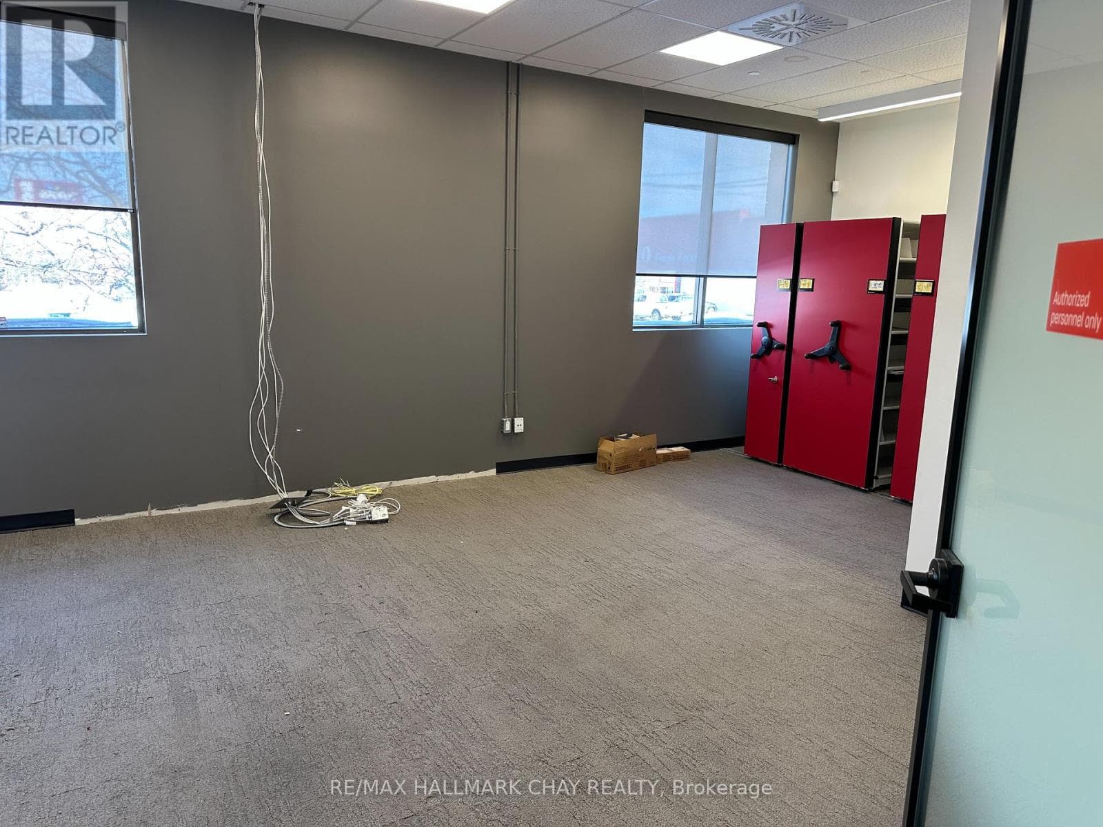 Retail at 13- 72 Davis Drive, Newmarket (Central Newmarket), Ontario - Photo 4 - RE/MAX Garden City Realty