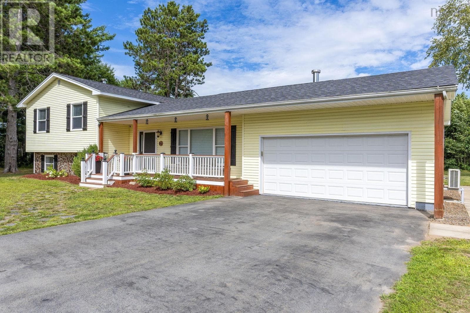 Single Family at 84 Pine Court, Wilmot, Nova Scotia - Photo 2 - RE/MAX Garden City Realty