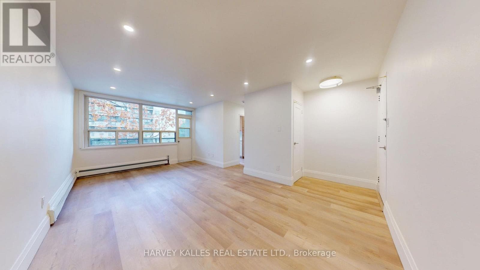 14- 1 Marquette Avenue