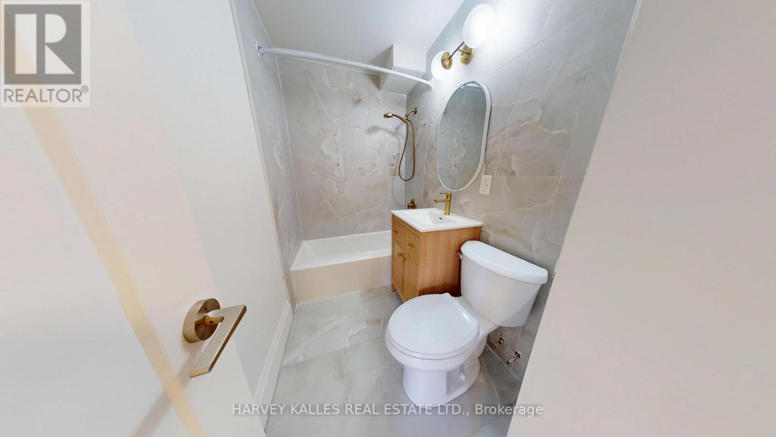 Multi-family at 14- 1 Marquette Avenue, Toronto (Englemount-Lawrence), Ontario - Photo 7 - RE/MAX Garden City Realty