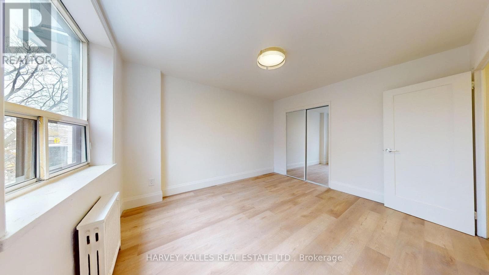 Multi-family at 14- 1 Marquette Avenue, Toronto (Englemount-Lawrence), Ontario - Photo 9 - RE/MAX Garden City Realty