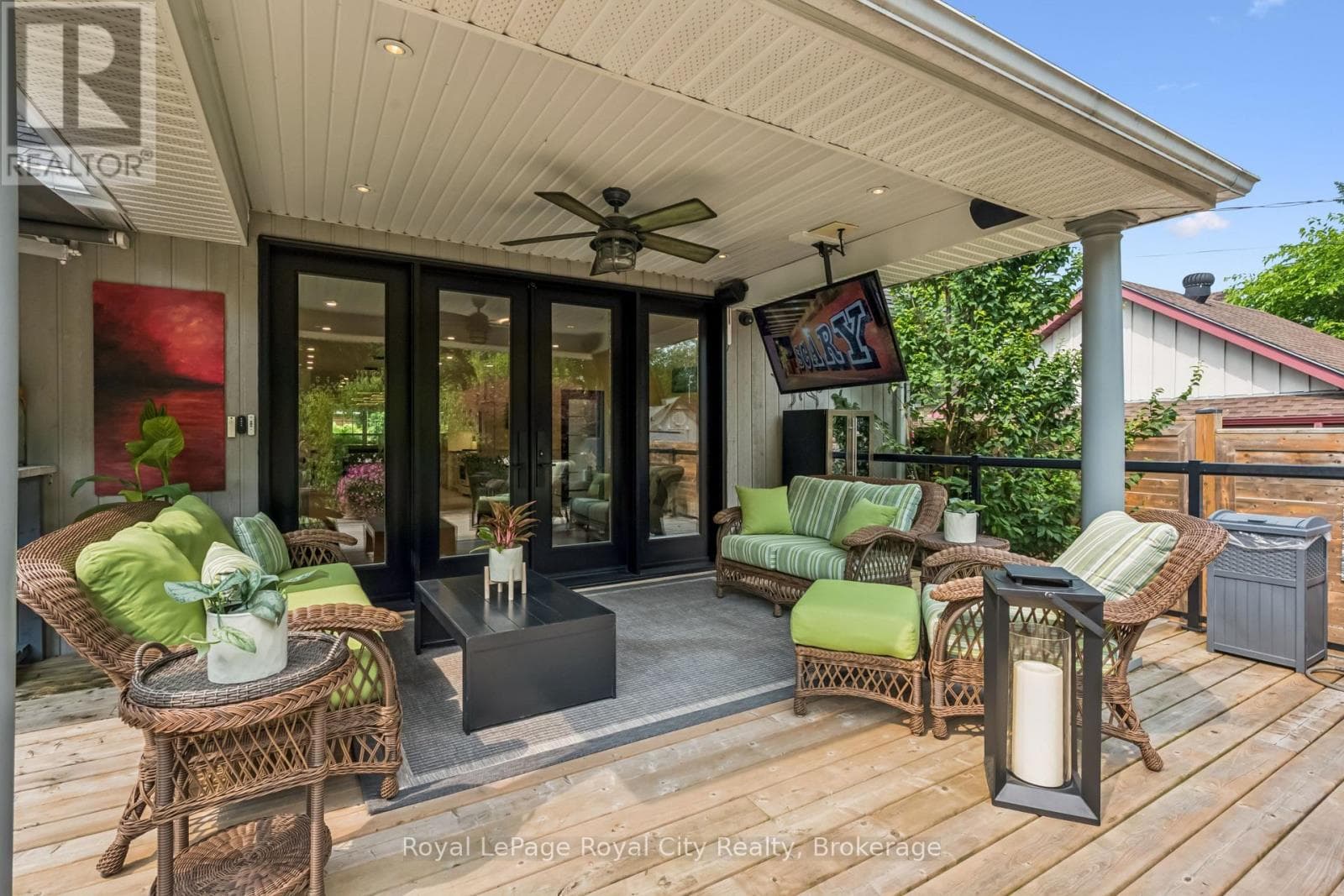 33 Edgehill Drive