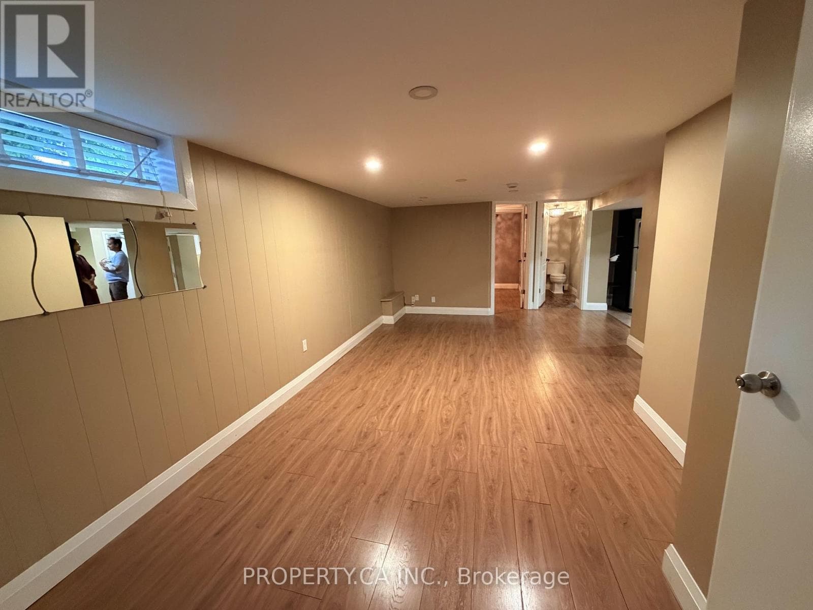 Single Family at 2- 1262 Homewood Drive, Burlington (Mountainside), Ontario - Photo 4 - RE/MAX Garden City Realty