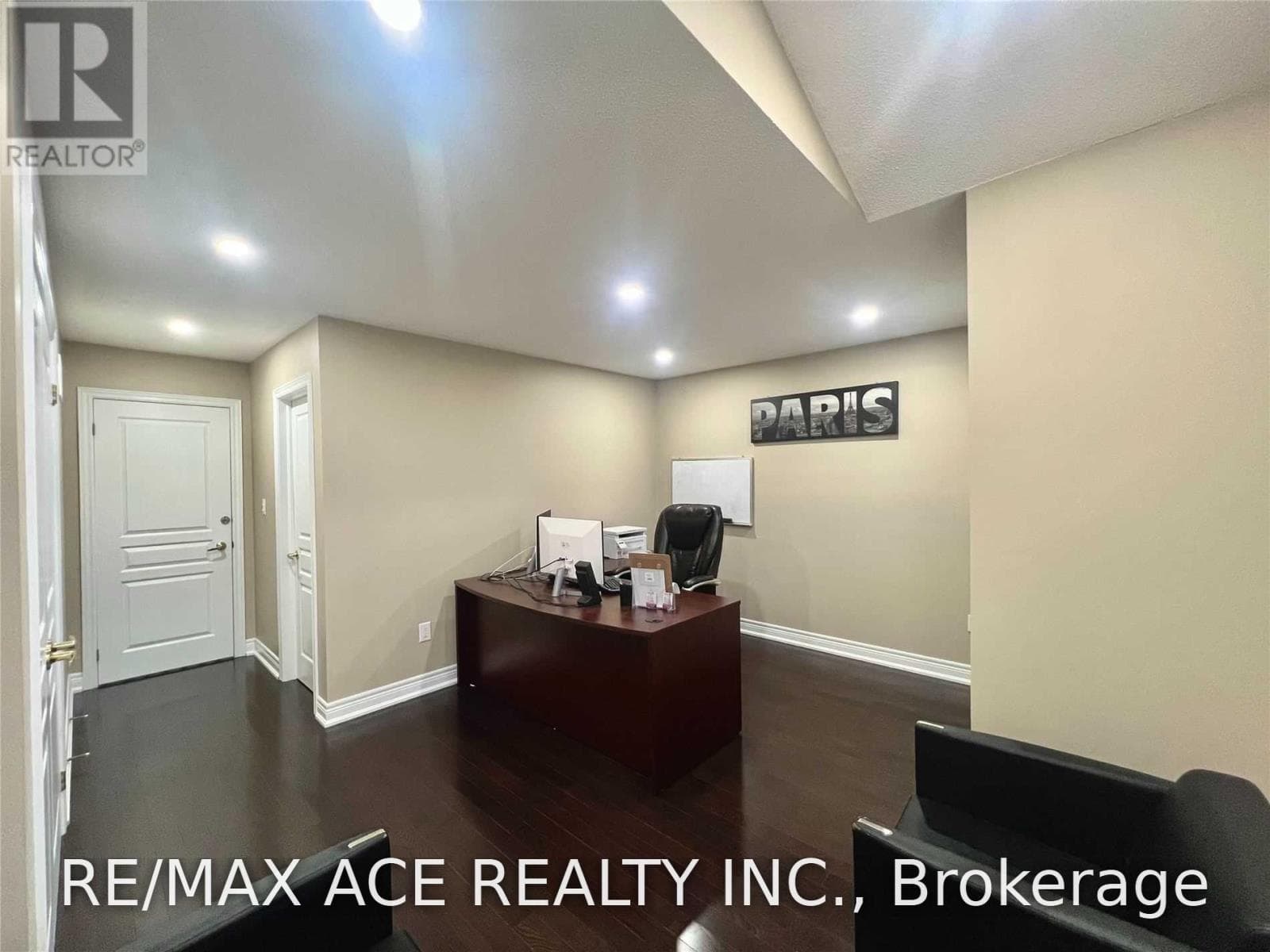 Single Family at Upper- 73 Birch Tree Trail, Brampton (Brampton East), Ontario - Photo 8 - RE/MAX Garden City Realty
