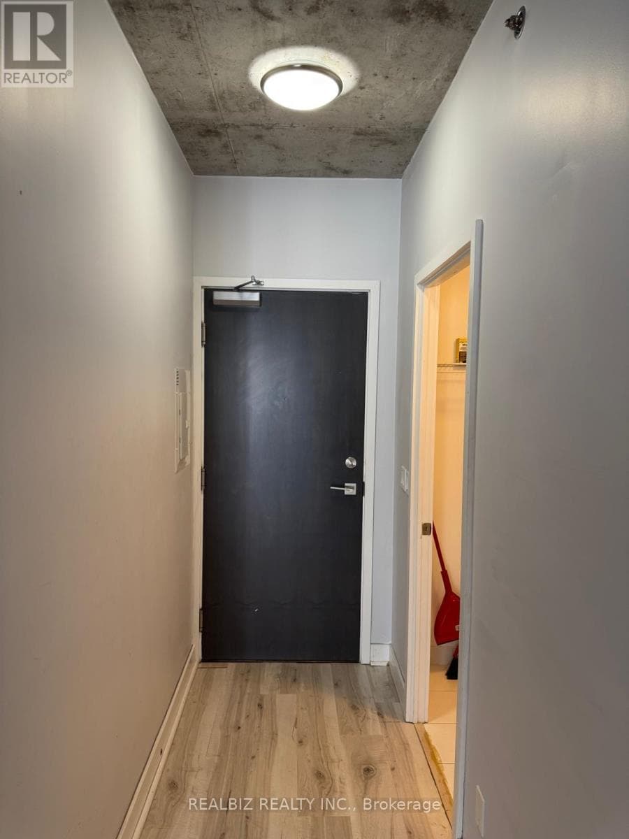 Single Family at 429- 20 Minowan Miikan Lane, Toronto (Little Portugal), Ontario - Photo 5 - RE/MAX Garden City Realty