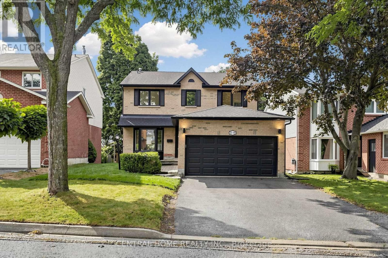 15 Closs Square