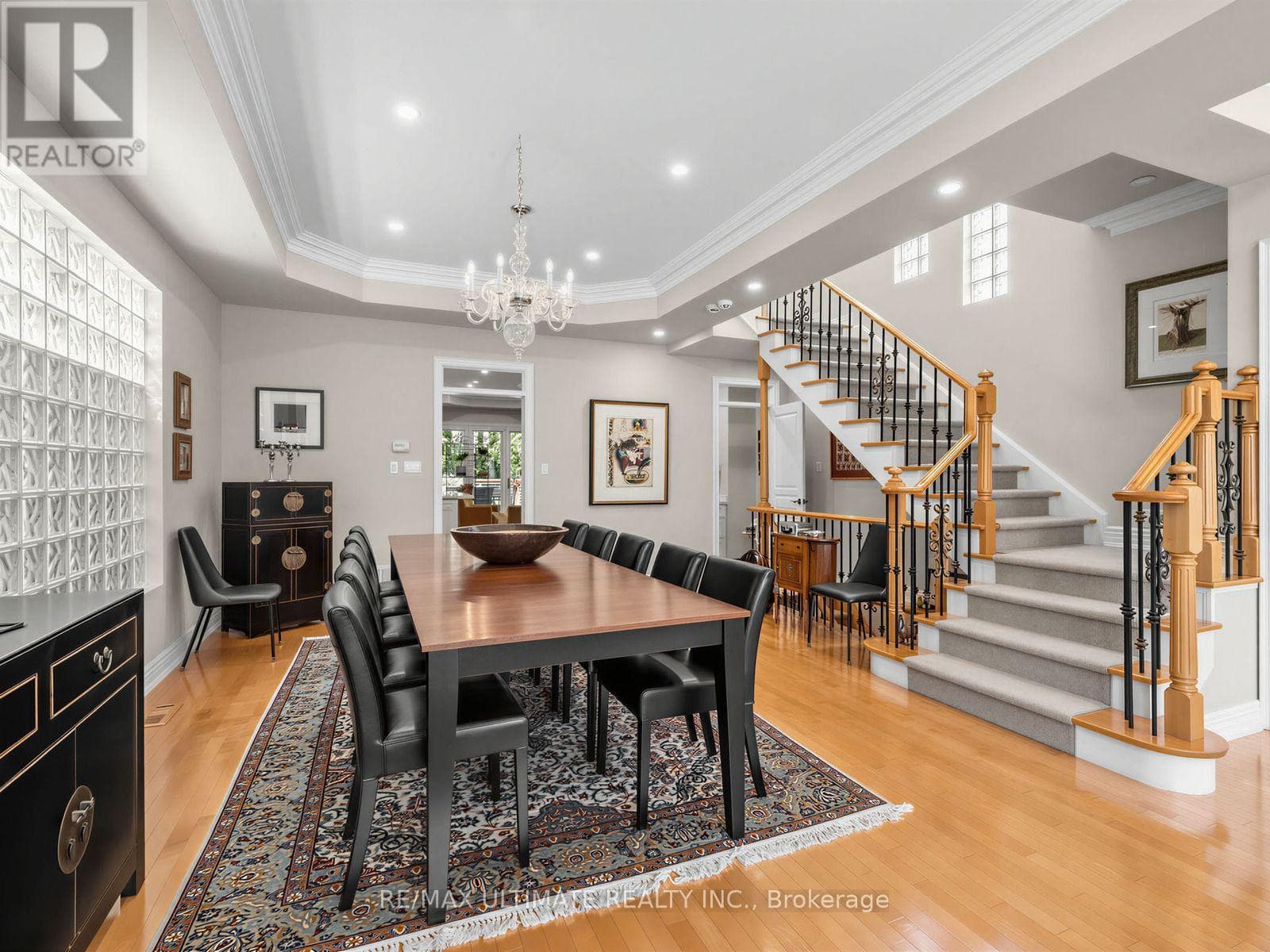 Single Family at 378 Melrose Avenue, Toronto (Bedford Park-Nortown), Ontario - Photo 5 - RE/MAX Garden City Realty