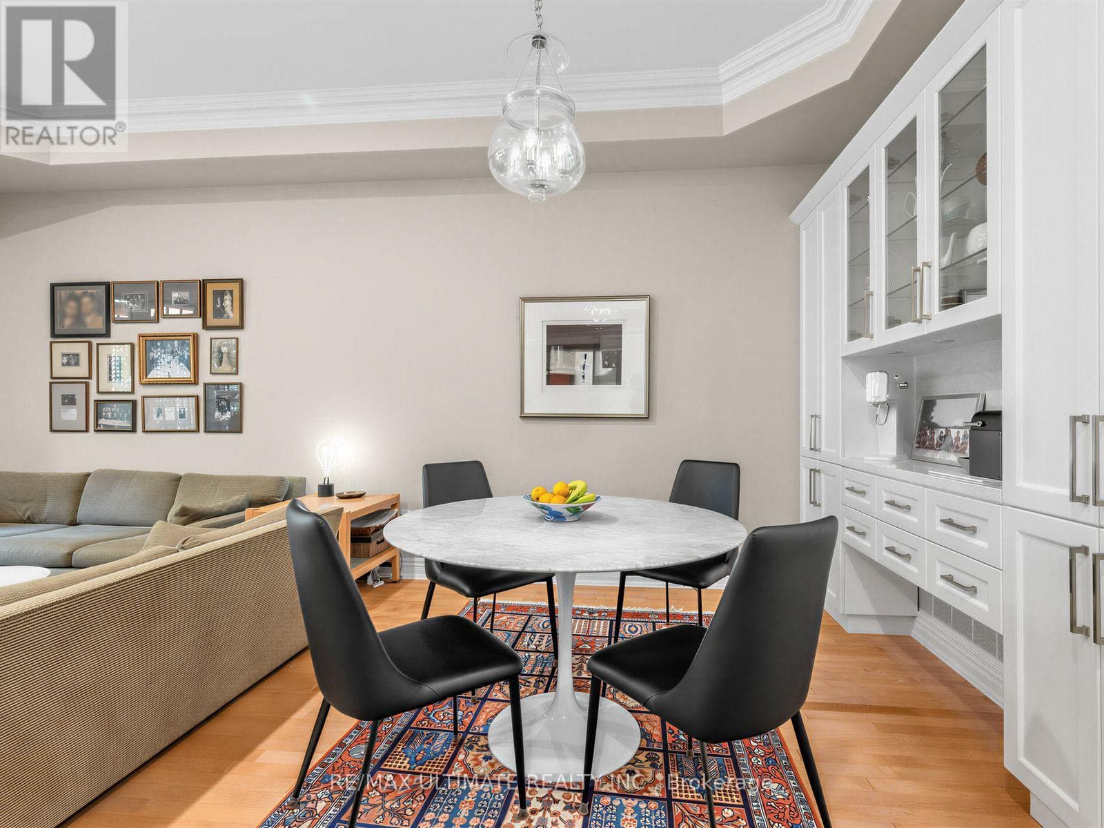 Single Family at 378 Melrose Avenue, Toronto (Bedford Park-Nortown), Ontario - Photo 9 - RE/MAX Garden City Realty