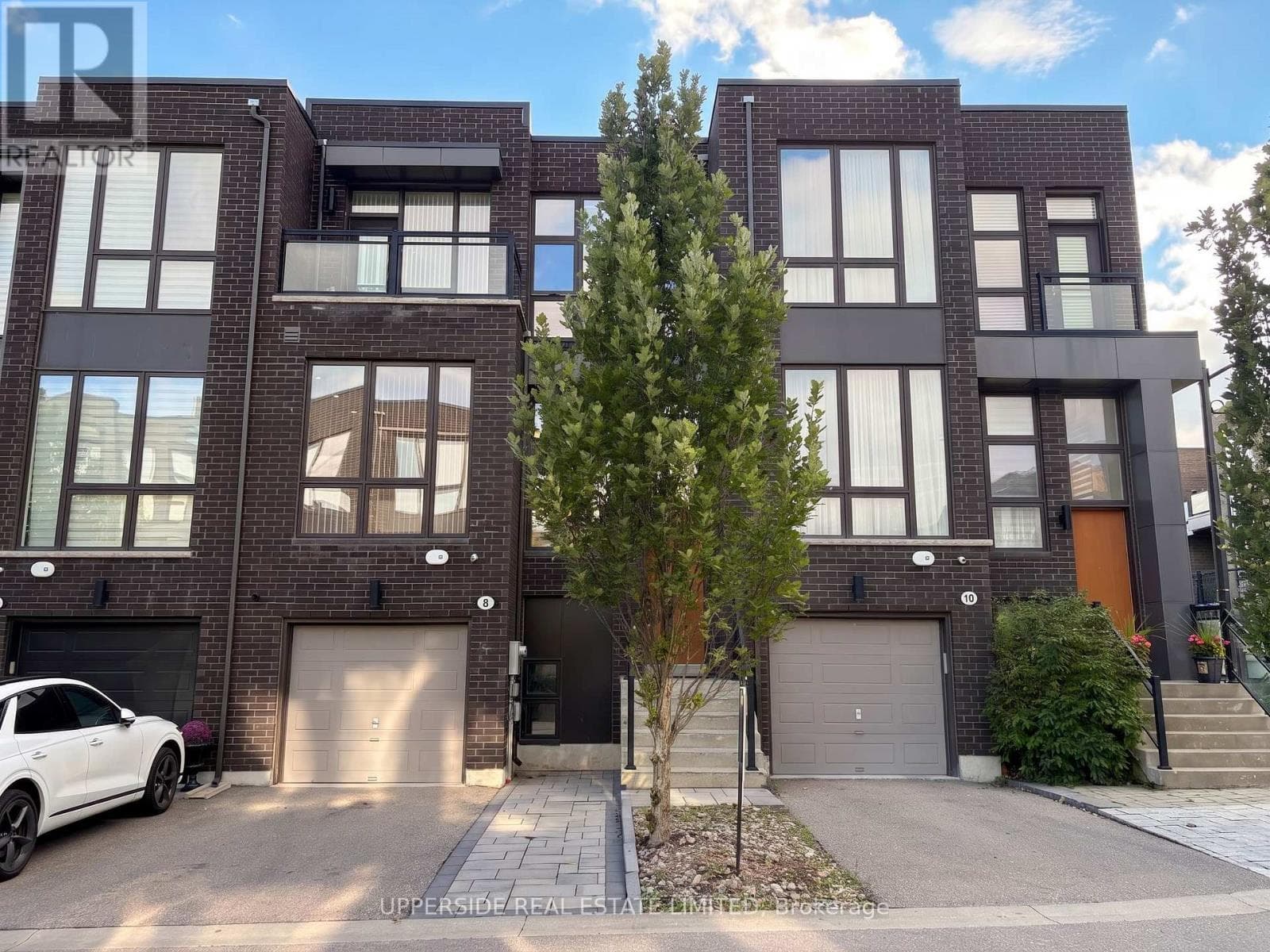 8 Sable Road
