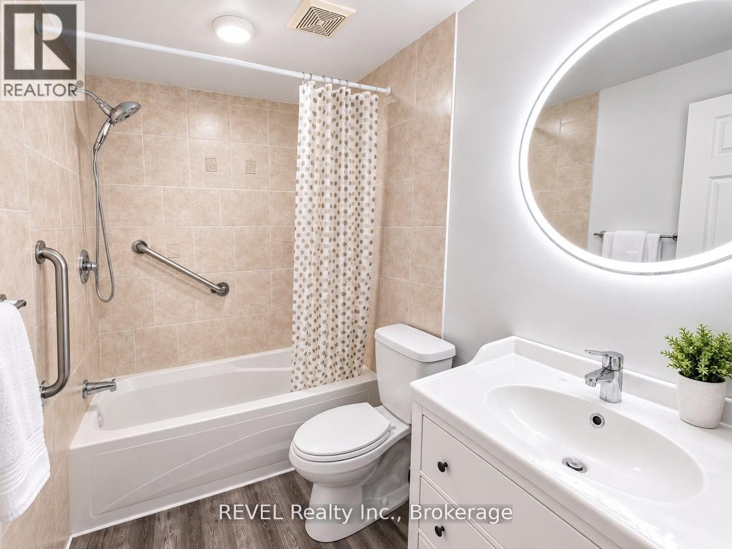 Single Family at UPPER- 52 BULA Drive, St. Catharines (Lakeport), Ontario - Photo 8 - RE/MAX Garden City Realty