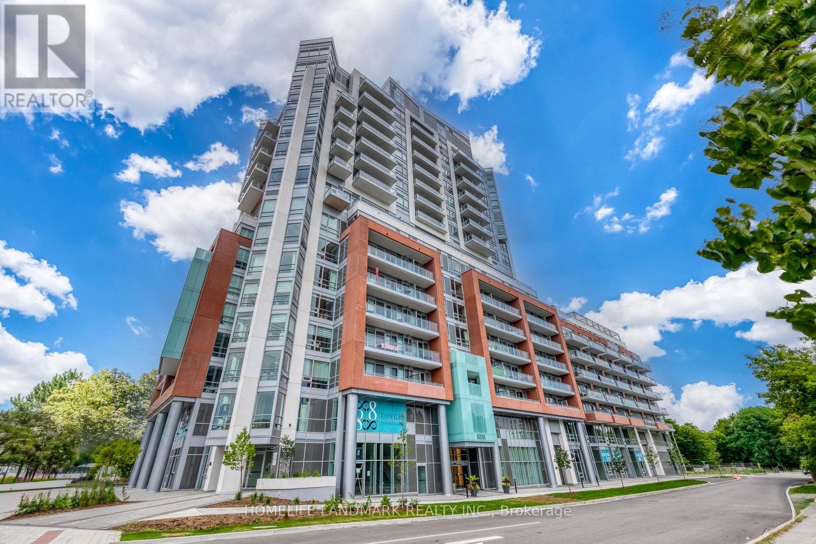 307- 8888 Yonge Street