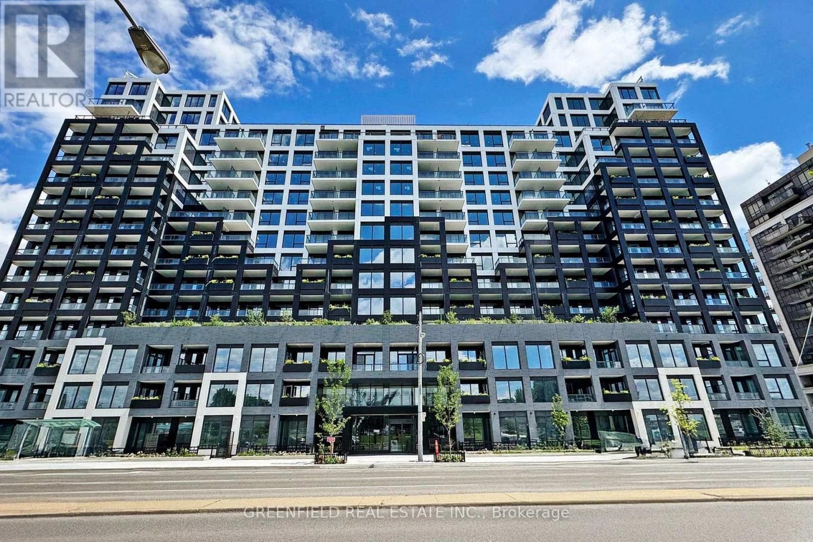 626- 1100 Sheppard Avenue