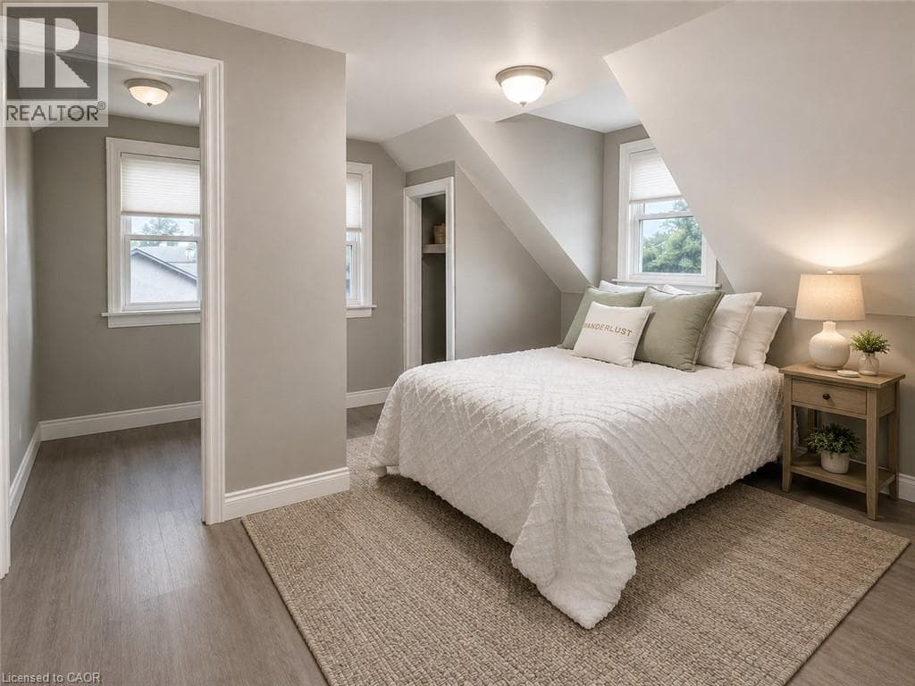 Single Family at 486 SCHOLFIELD Avenue, Welland, Ontario - Photo 5 - RE/MAX Garden City Realty