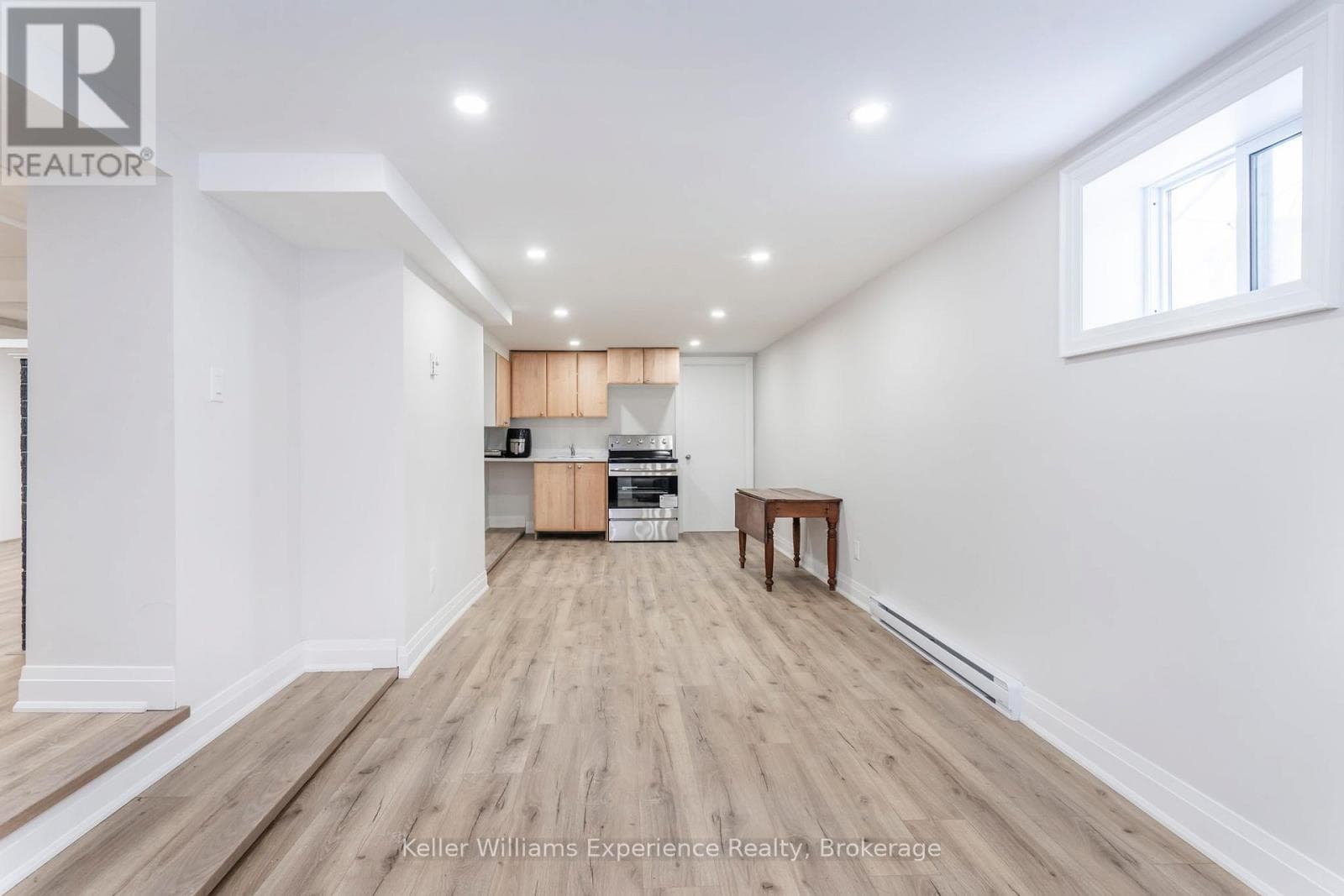 Single Family at 65 Drury Lane, Barrie (Wellington), Ontario - Photo 6 - RE/MAX Garden City Realty