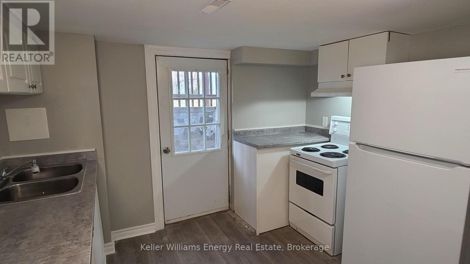 Single Family at BSMT- 201 Celina Street, Oshawa (Central), Ontario - Photo 8 - RE/MAX Garden City Realty