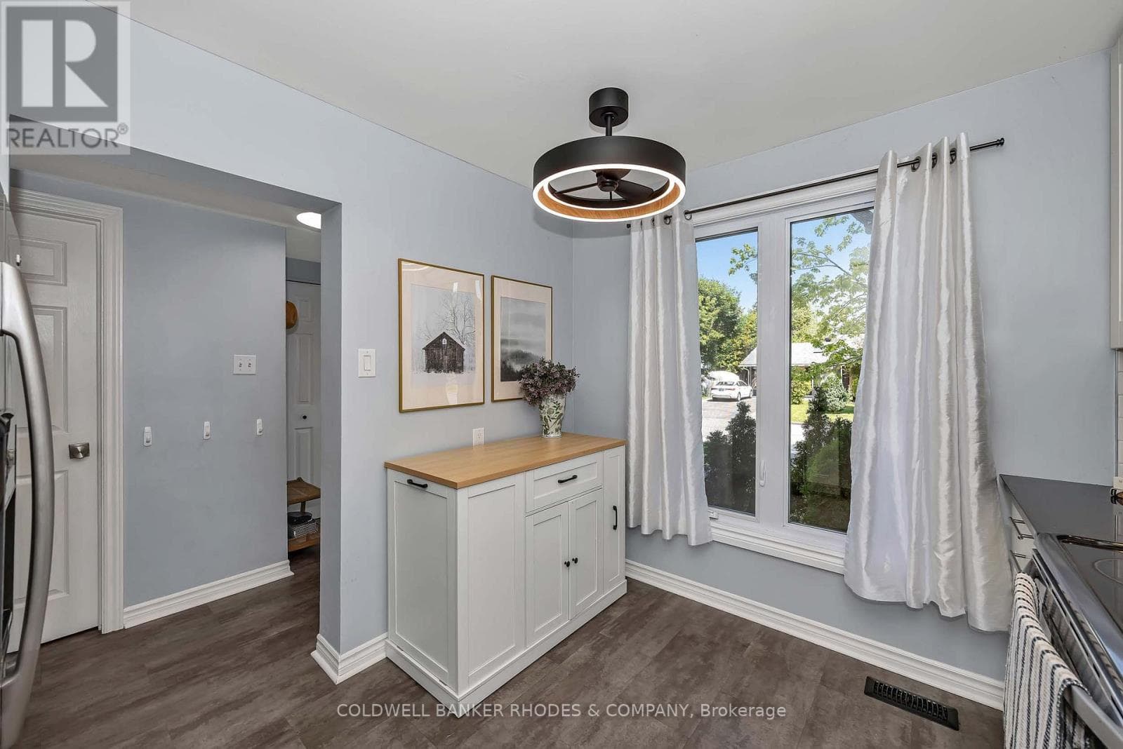 Single Family at 68 Costello Avenue, Ottawa, Ontario - Photo 5 - RE/MAX Garden City Realty