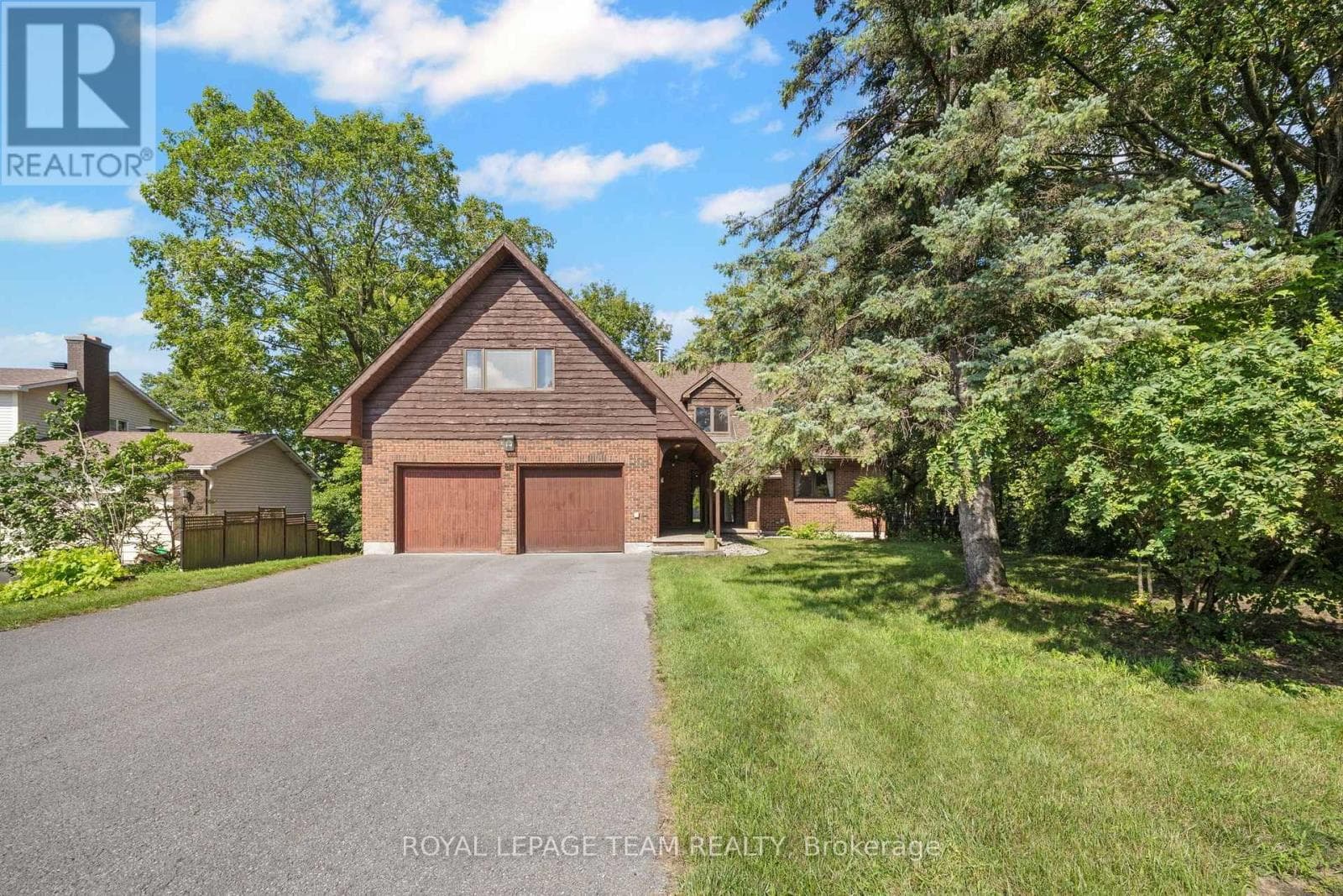 Single Family at 14 Taunton Place, Ottawa, Ontario - Photo 2 - RE/MAX Garden City Realty