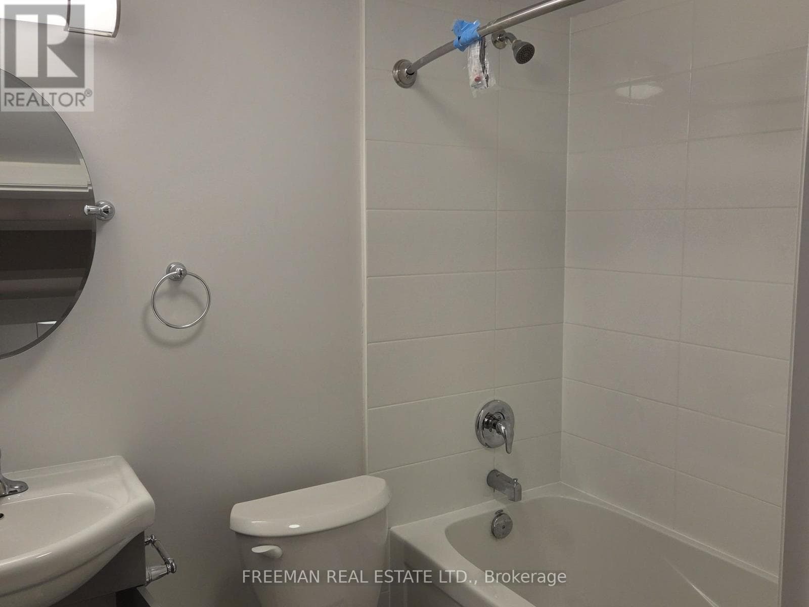 Single Family at , , ON - Photo 7 - RE/MAX Garden City Realty