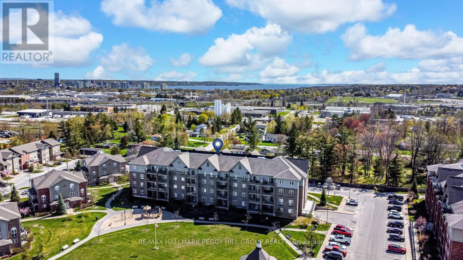305- 45 Ferndale Drive