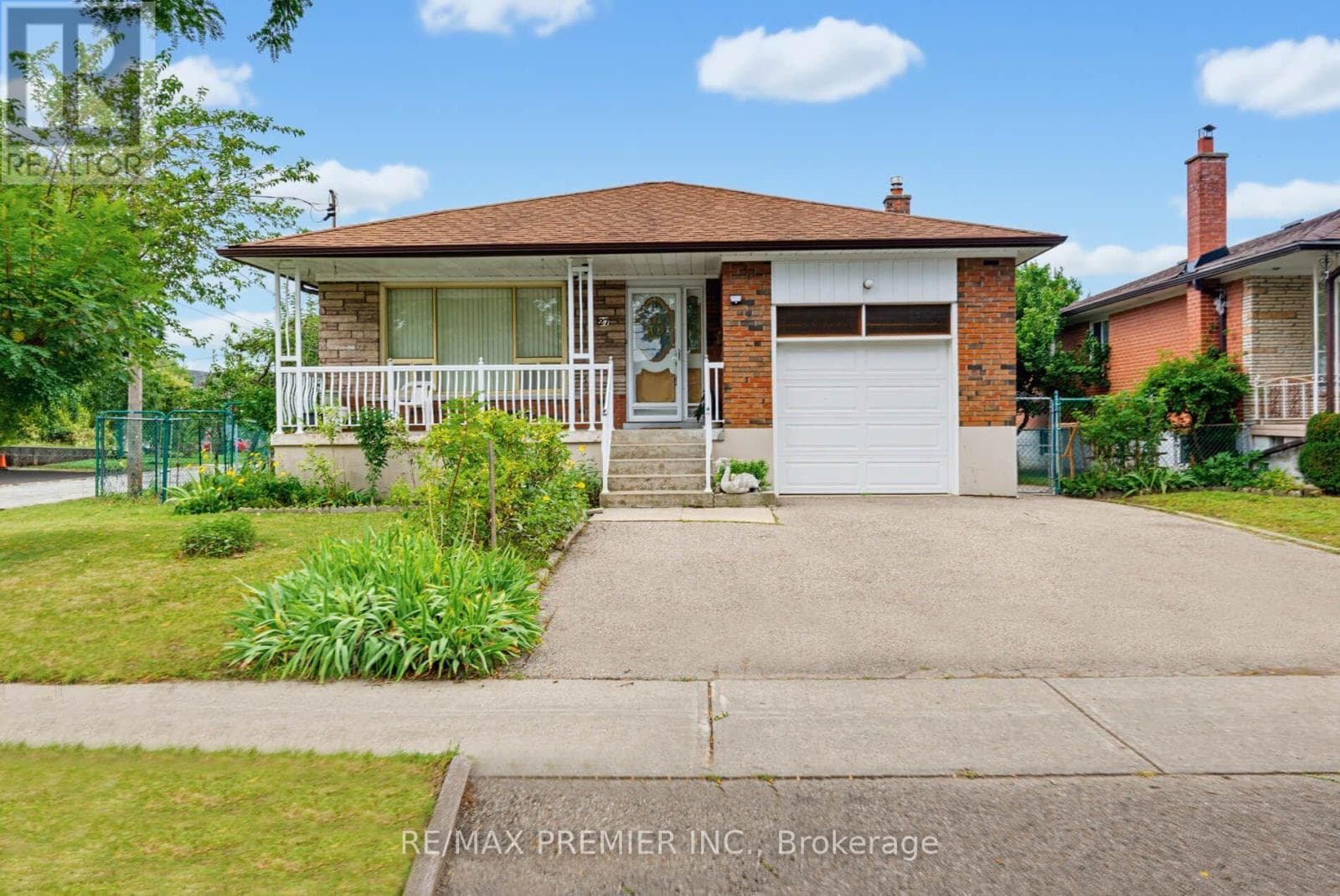 27 Whitfield Avenue
