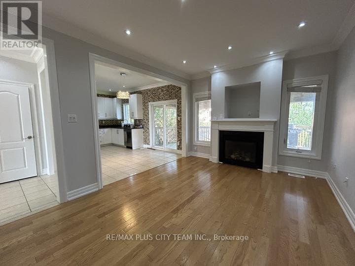 Single Family at 59 Trish Drive, Richmond Hill (Oak Ridges Lake Wilcox), Ontario - Photo 4 - RE/MAX Garden City Realty