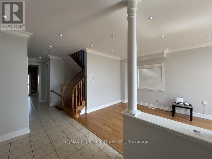Single Family at 59 Trish Drive, Richmond Hill (Oak Ridges Lake Wilcox), Ontario - Photo 7 - RE/MAX Garden City Realty