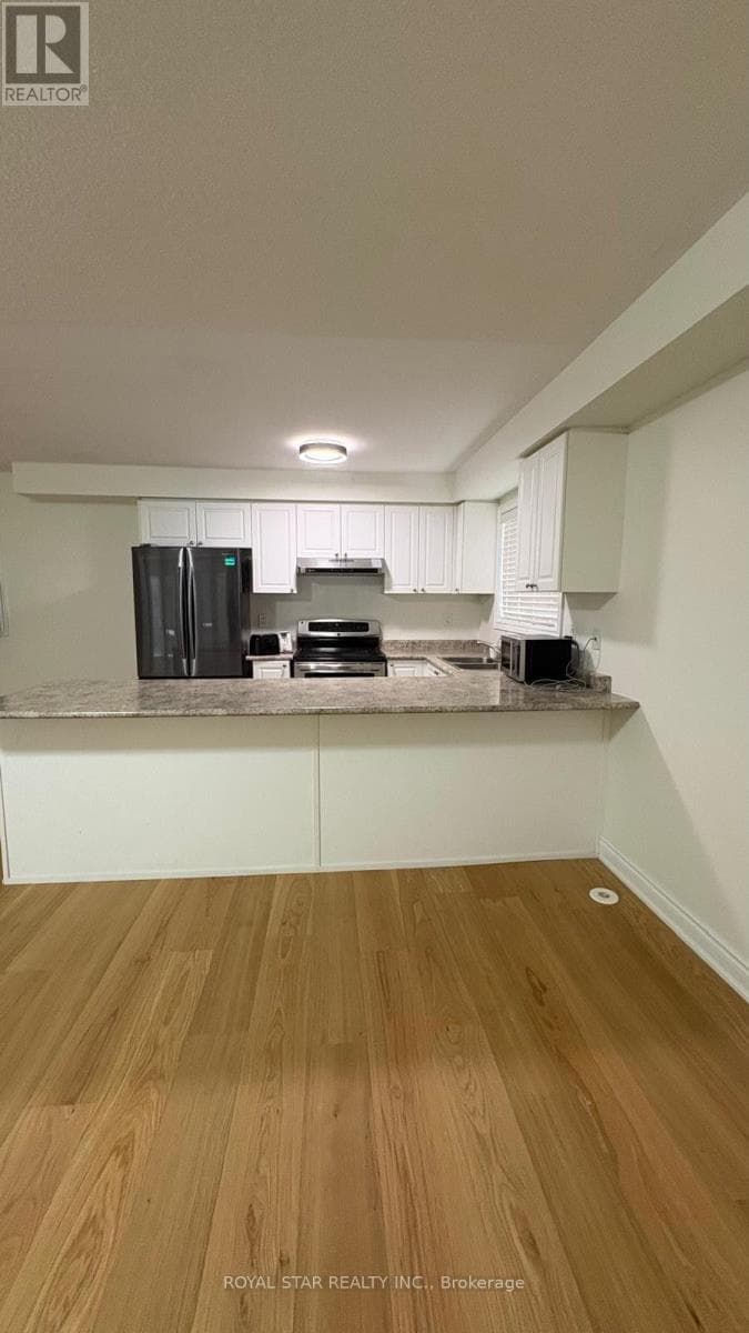 Single Family at 31- 200 Veterans Drive, Brampton (Northwest Brampton), Ontario - Photo 4 - RE/MAX Garden City Realty
