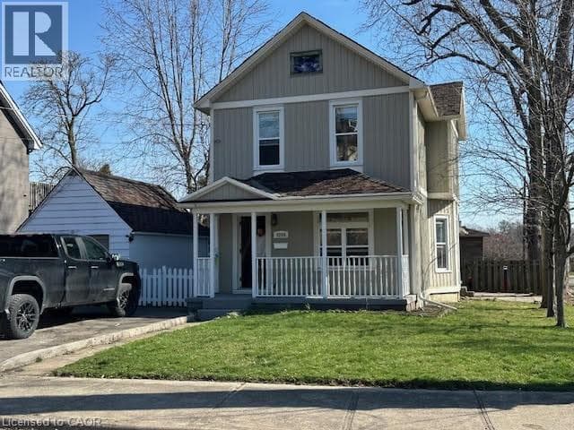 Single Family at 4208 TERRACE Avenue, Niagara Falls, Ontario - Photo 2 - RE/MAX Garden City Realty
