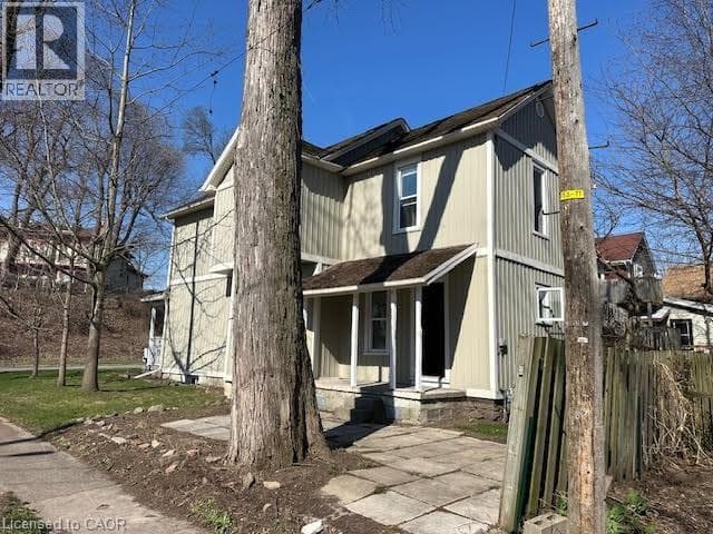 Single Family at 4208 TERRACE Avenue, Niagara Falls, Ontario - Photo 4 - RE/MAX Garden City Realty