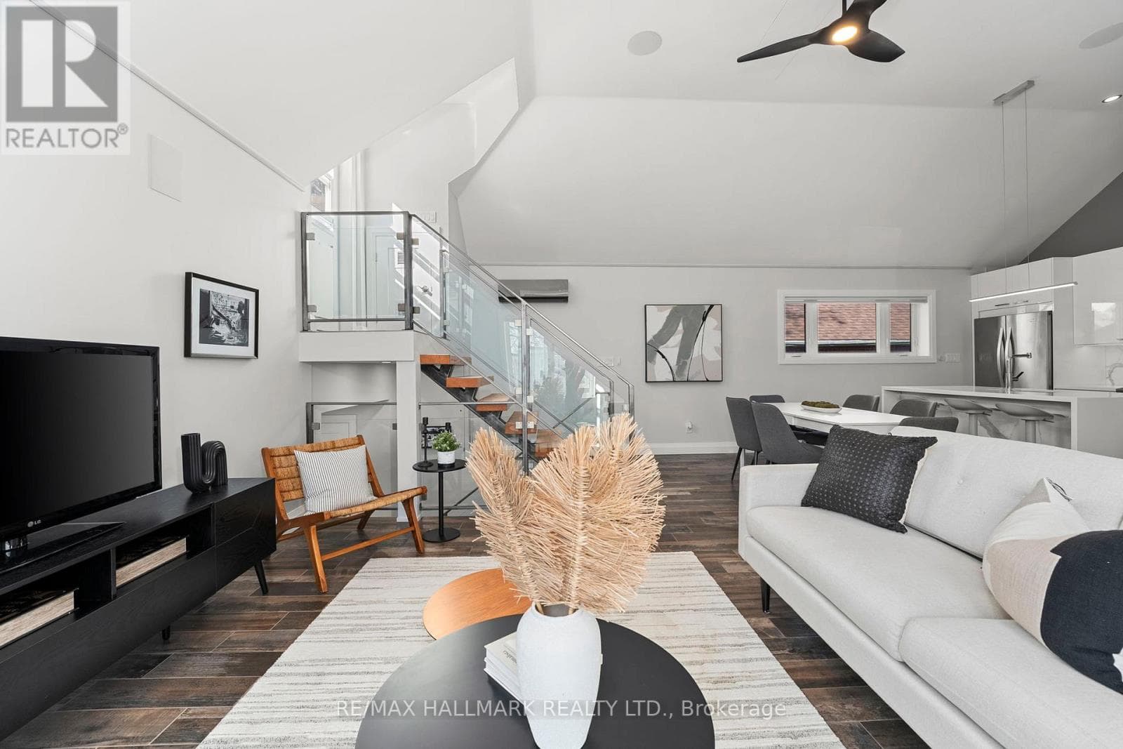 Multi-family at 272 King Edward Avenue, Toronto (Woodbine-Lumsden), Ontario - Photo 10 - RE/MAX Garden City Realty