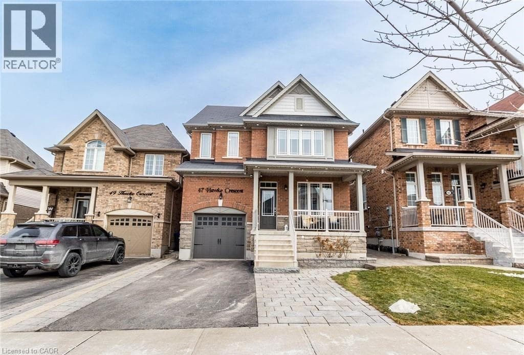 47 HAWKE Crescent