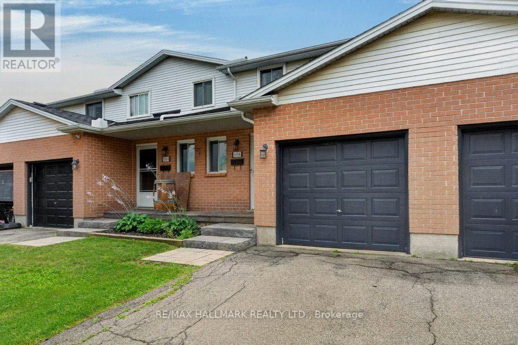 Single Family at 10- 5006 Friesen Boulevard, Lincoln (Beamsville), Ontario - Photo 3 - RE/MAX Garden City Realty