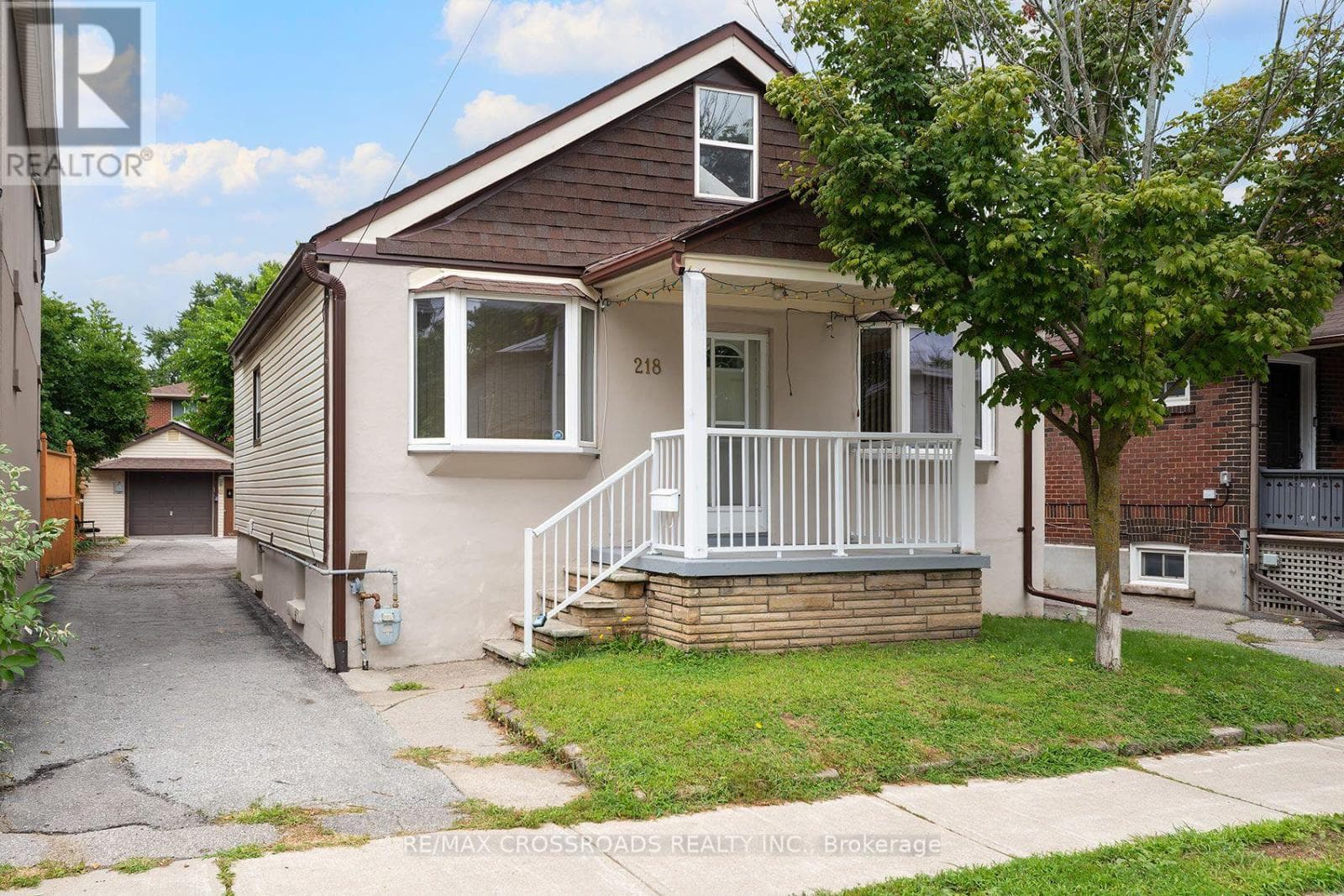 218 Gledhill Avenue