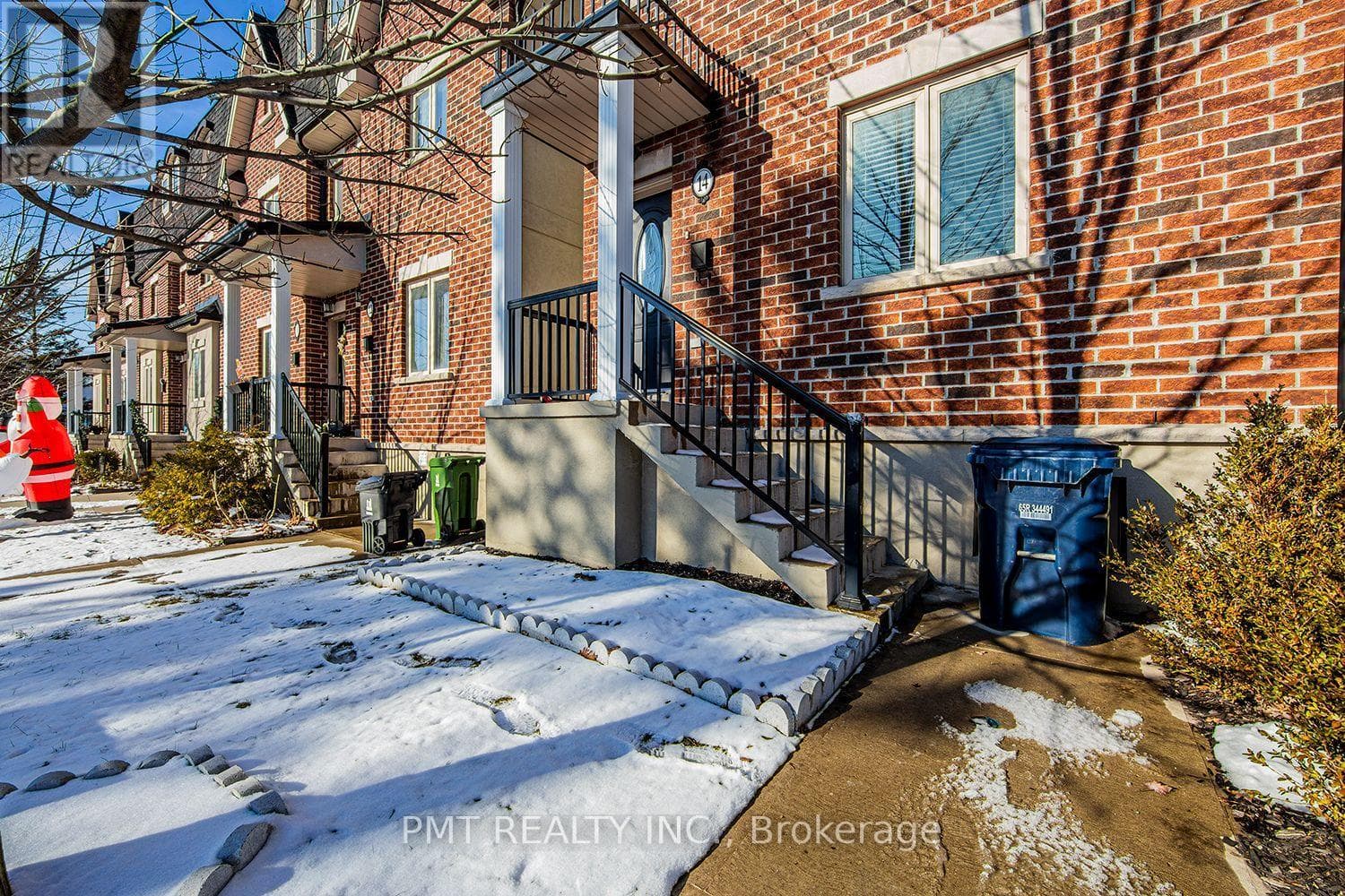 Single Family at 14 Coventry Street, Toronto (Oakridge), Ontario - Photo 2 - RE/MAX Garden City Realty