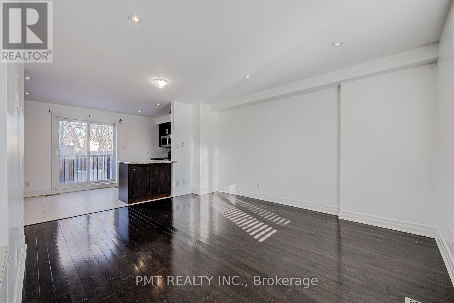 Single Family at 14 Coventry Street, Toronto (Oakridge), Ontario - Photo 7 - RE/MAX Garden City Realty