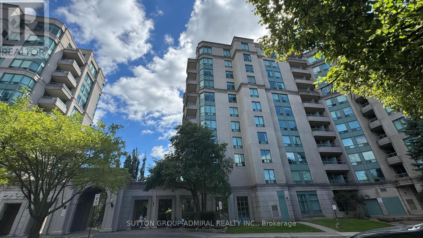 205- 1 Emerald Lane
