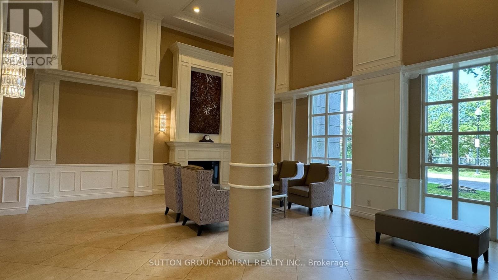 Single Family at 205- 1 Emerald Lane, Vaughan (Crestwood-Springfarm-Yorkhill), Ontario - Photo 3 - RE/MAX Garden City Realty
