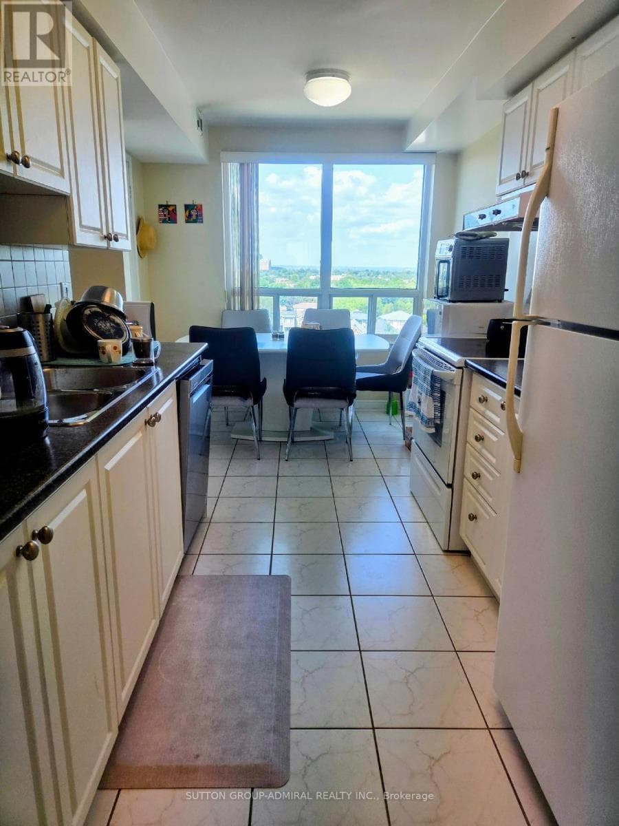 Single Family at PH210- 1 Emerald Lane, Vaughan (Crestwood-Springfarm-Yorkhill), Ontario - Photo 6 - RE/MAX Garden City Realty