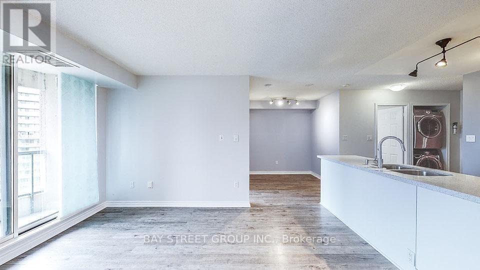 Single Family at 1701- 7 Lorraine Drive, Toronto (Willowdale West), Ontario - Photo 5 - RE/MAX Garden City Realty